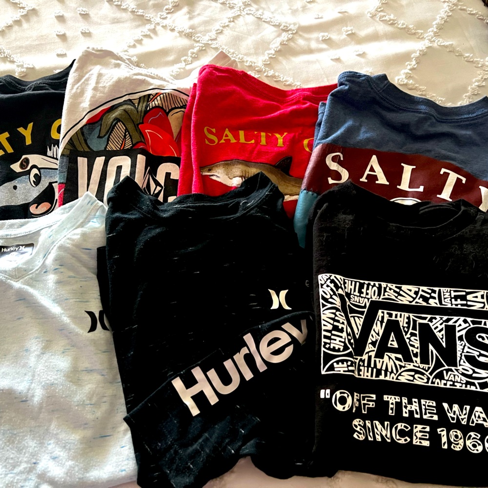 7 boys medium shirts